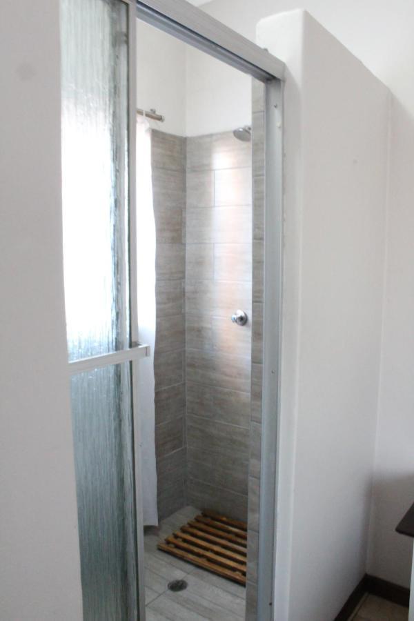 The Lakehouse Guest House Brakpan ภายนอก รูปภาพ