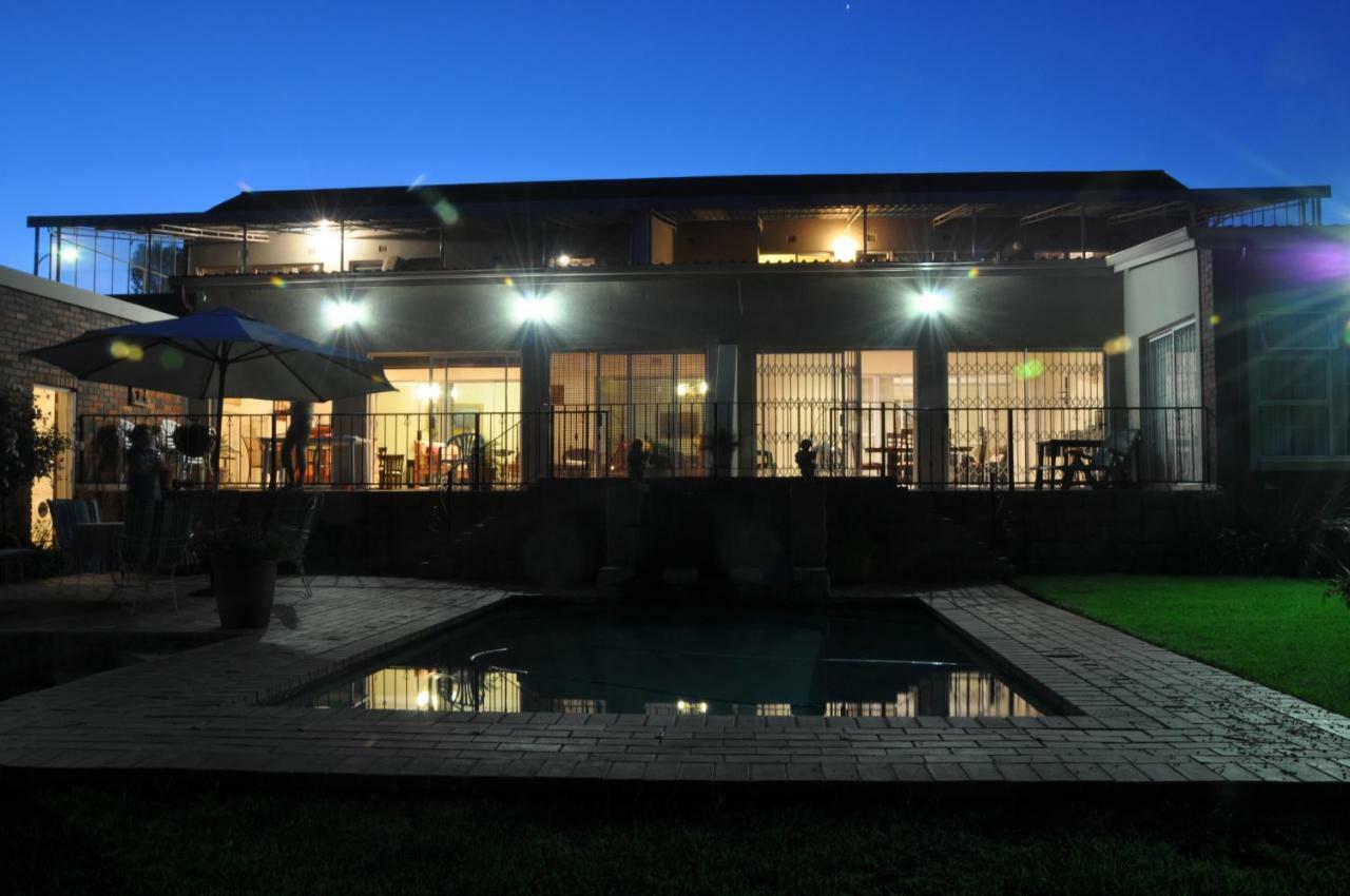 The Lakehouse Guest House Brakpan ภายนอก รูปภาพ
